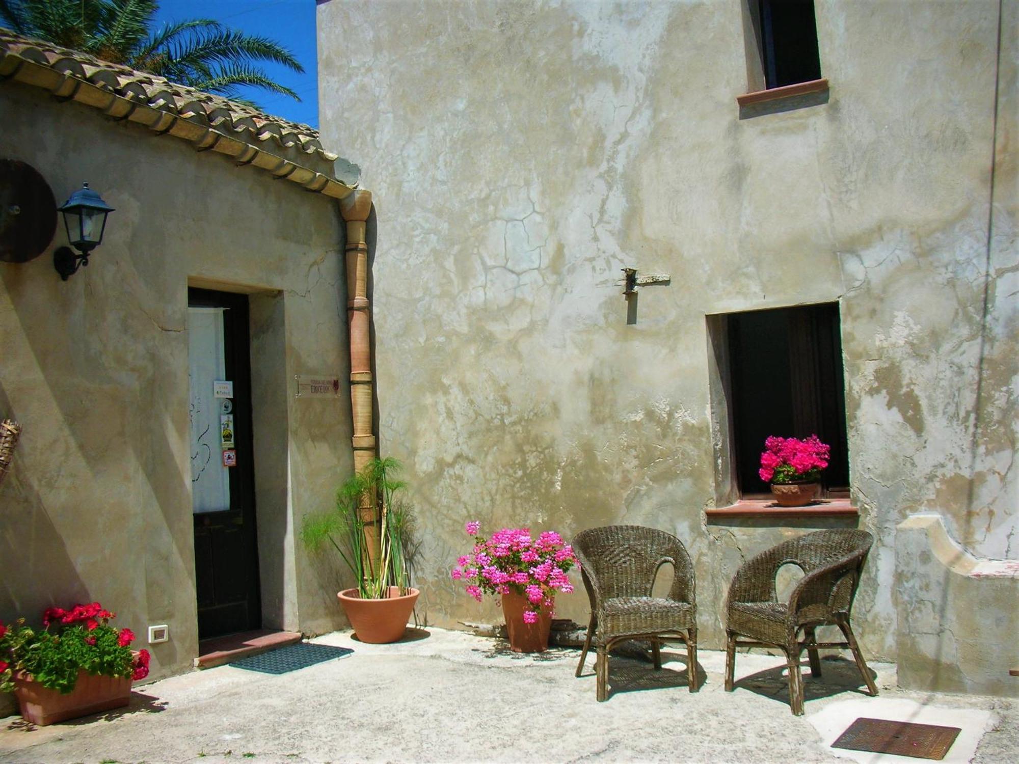 Hotel Baglio Anastè à Buseto Palizzolo Extérieur photo